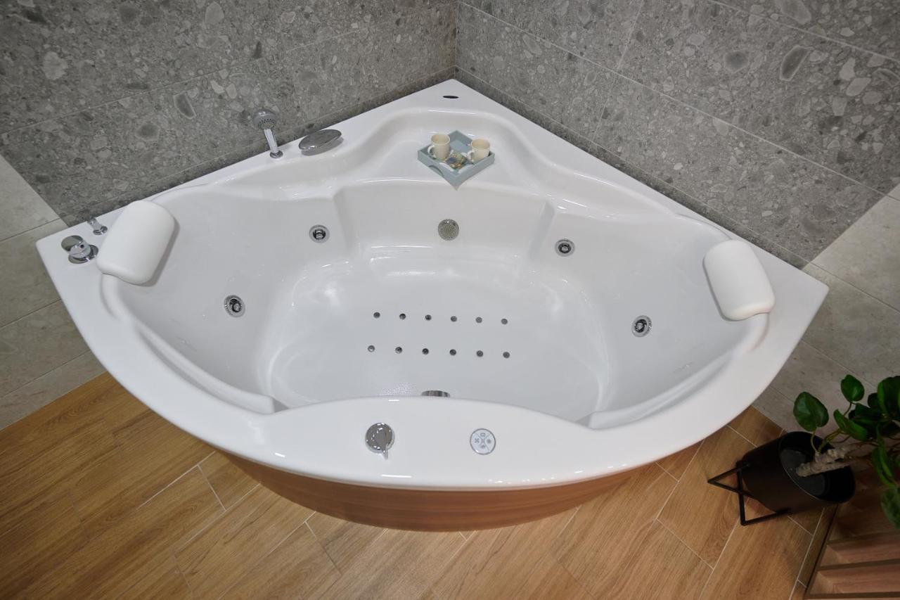 Kikinda Vanimi Lux Apartmani מראה חיצוני תמונה