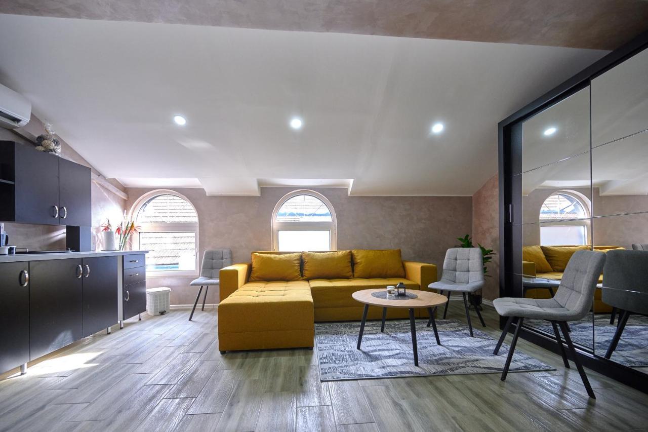 Kikinda Vanimi Lux Apartmani מראה חיצוני תמונה