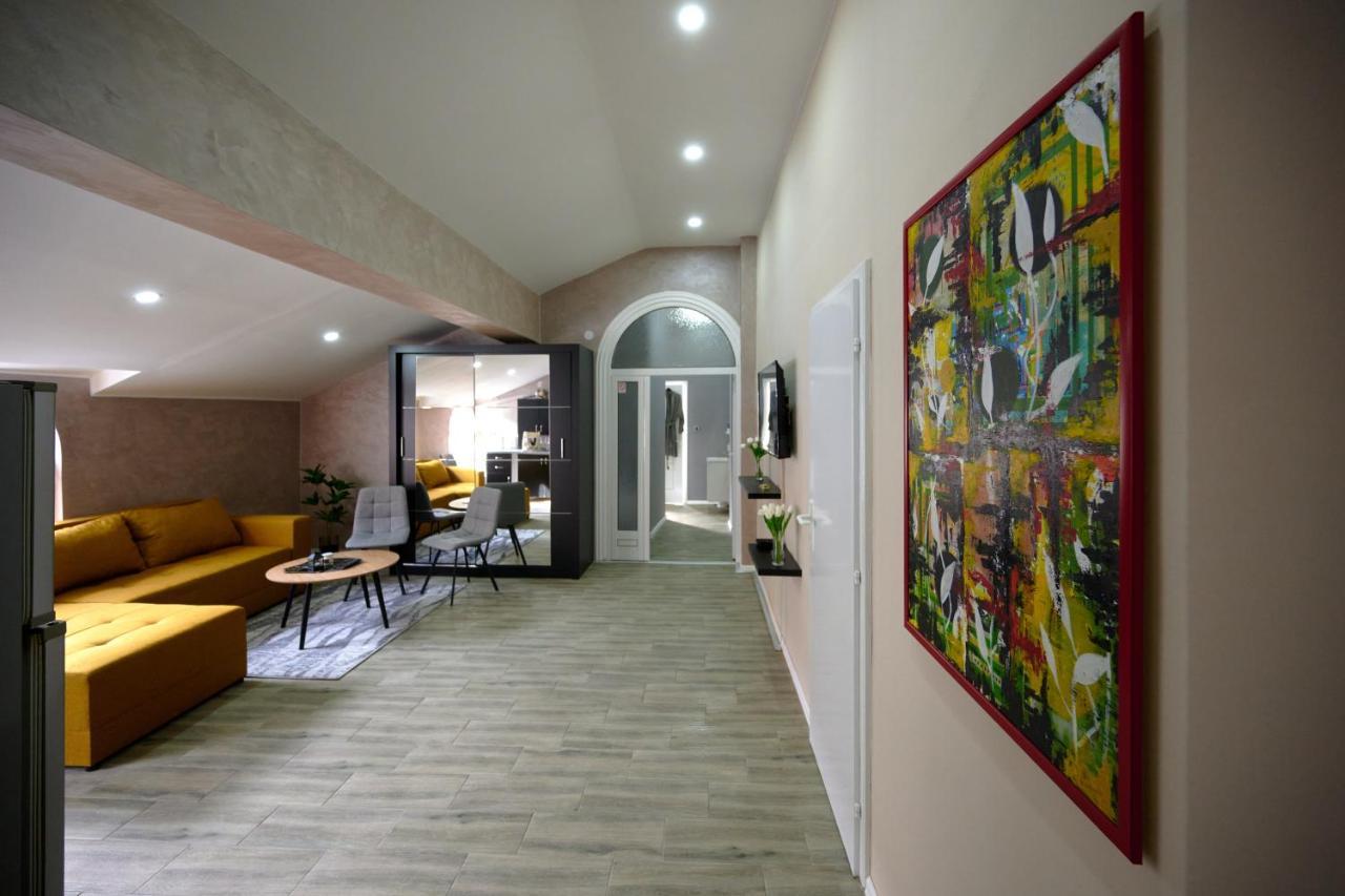 Kikinda Vanimi Lux Apartmani מראה חיצוני תמונה
